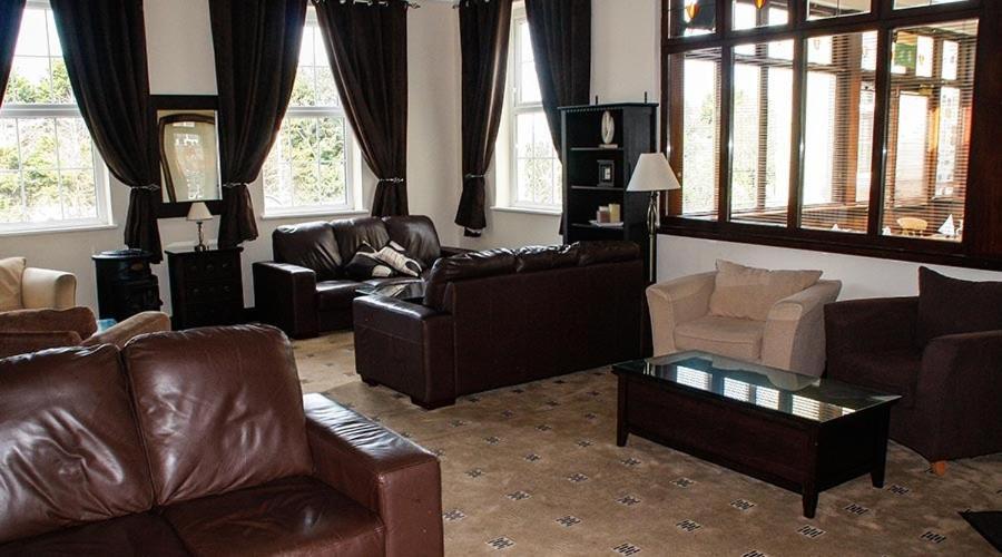 Round Tower Hotel 3*